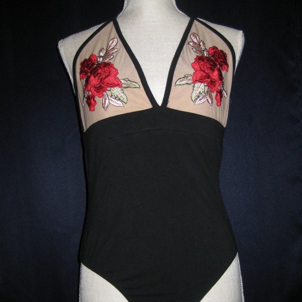 OUT FROM UNDER sexy top sz M